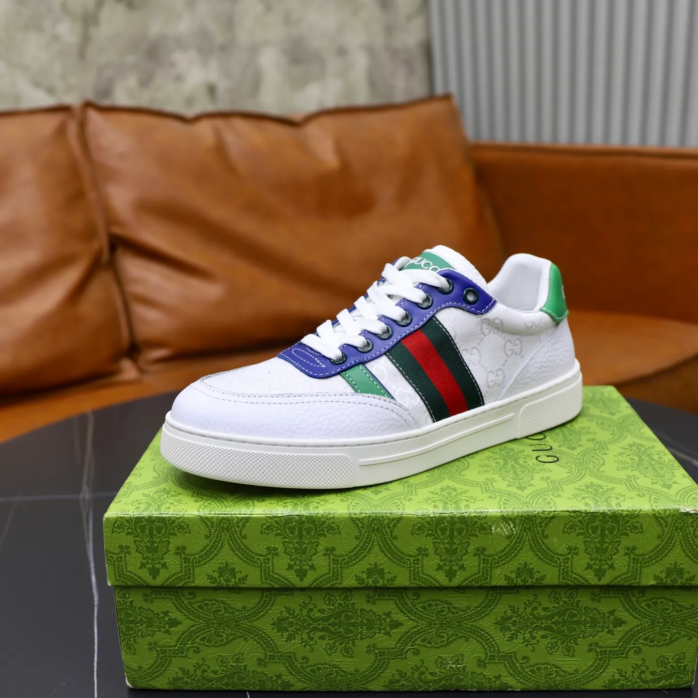 Ex-factory price: 420💰🙅‍♂️🙅‍♂️🙅‍♂️ Brand: GUCCI Standard code: 38-44 (45 customized) Grade: Same as the official website Material: Original leather splicing Comfortable and breathable sheepskin lining Original wear-resistant outsole Style category: Men's fashionable casual shoes Running sneakers Distinguished luxury brand elements Top luxury Color: actual picture color